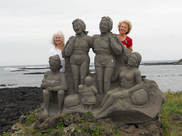 The wind was blowing on Jeju Island: Haenyo = seawomen