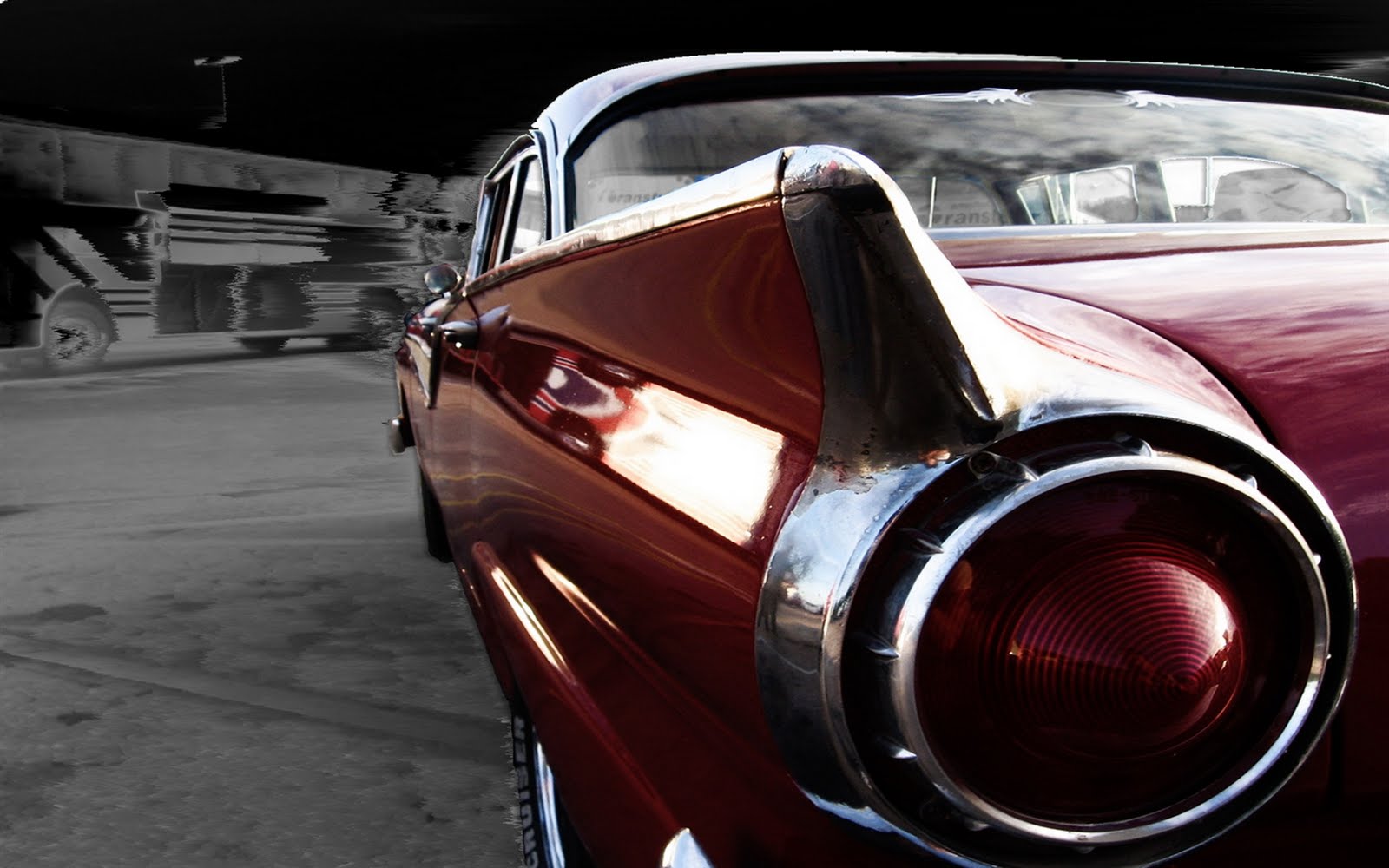 http://4.bp.blogspot.com/_aIrU_NInAww/S96et2IEQOI/AAAAAAAAAJE/ogson65TigQ/s1600/laba.ws_New_Cars_HD_+0028.jpg