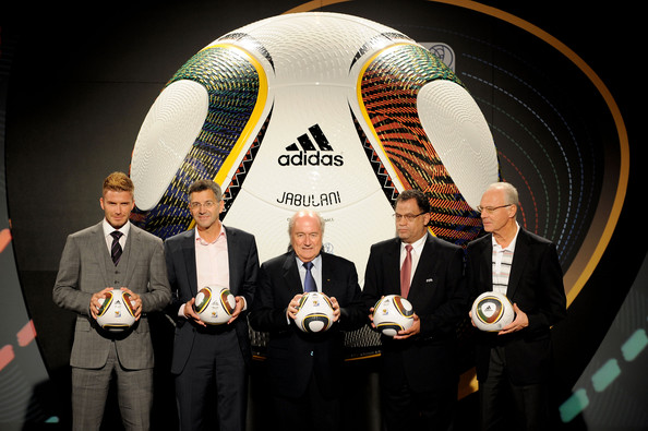 [herbert_hainer_adidas_jabulani.jpg]