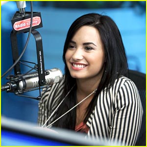 Demi Lovato Concert on Demi Lovato Concert Sweepstakes Jpg