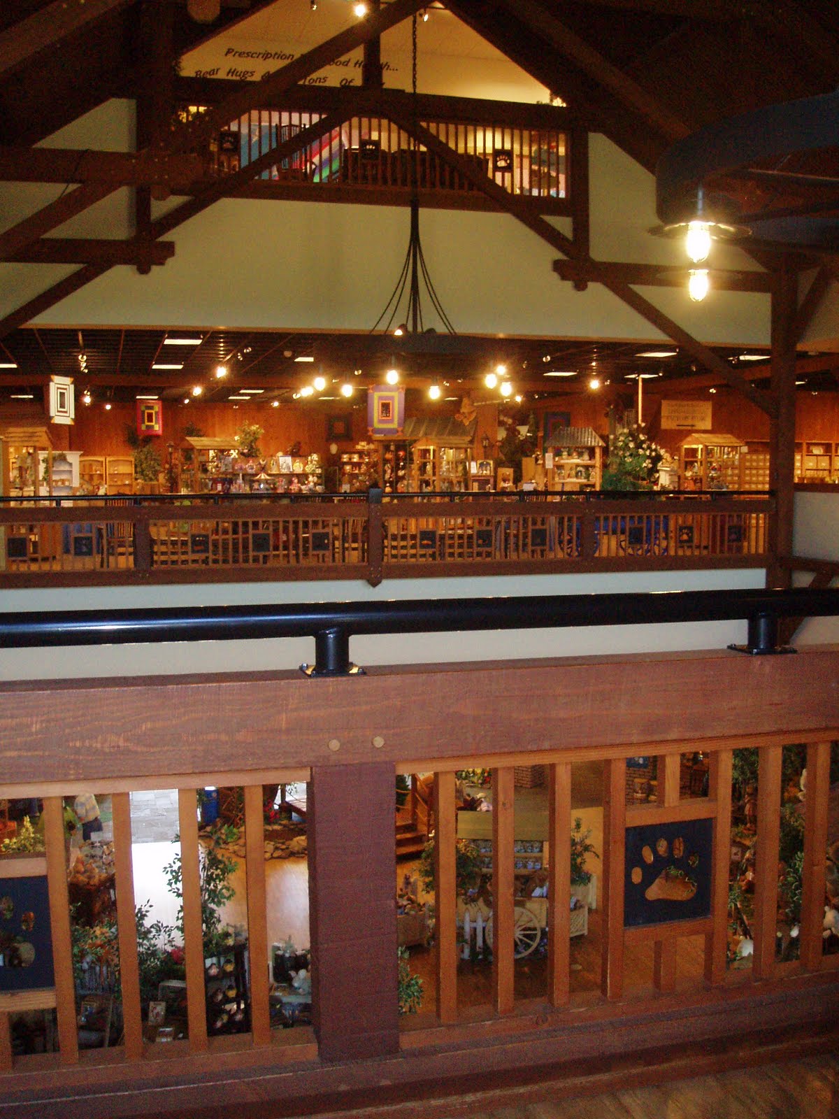 Another Day in Paradise Boyds Bear Country