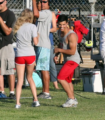 Taylor Swift Born on Gutter Uncensored Archive Taylor Swift Candid Ass In Short Shorts