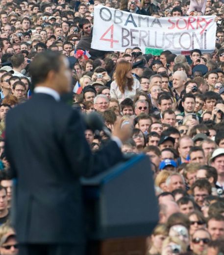 [Striscione+Obama+sorry.jpg]