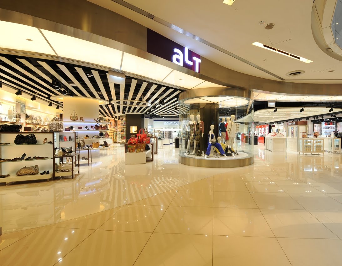 Simply Fabulicious Buys ALT! Who Goes There!?