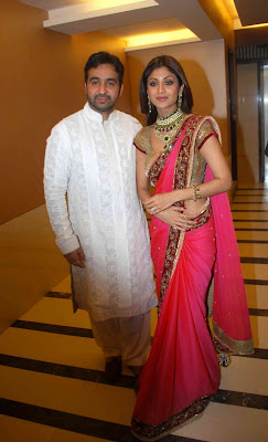 ஷில்பா ஷெட்டி யின் திருமண ஆல்பம்... Shilpa-shetty-wedding-photos+%281%29