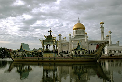 புரூனி (Brunei) நகரின் அழகிய படங்கள் Brunei-city+%2821%29