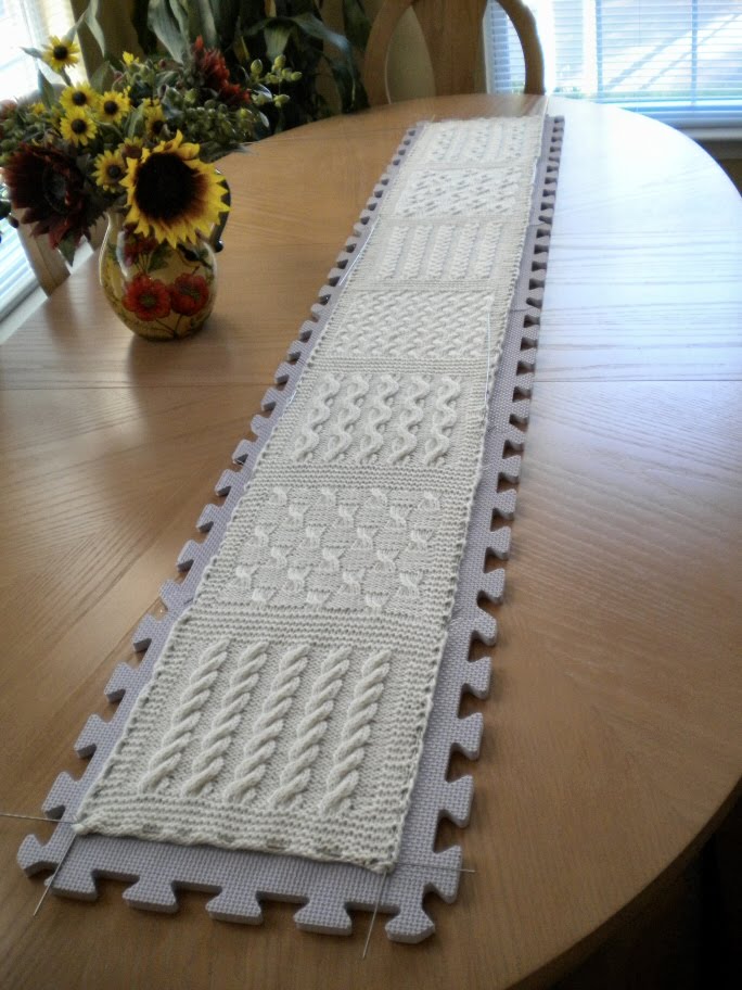 Knitting at Large: May 2010