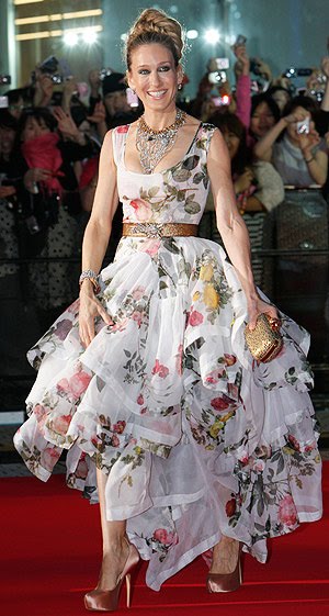 RedPoppy Fashion: Sarah Jessica Parker wears Vivienne Westwood in