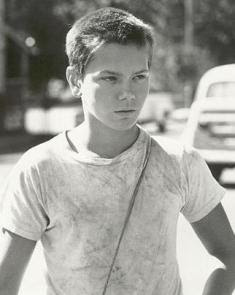 river phoenix -stand by me