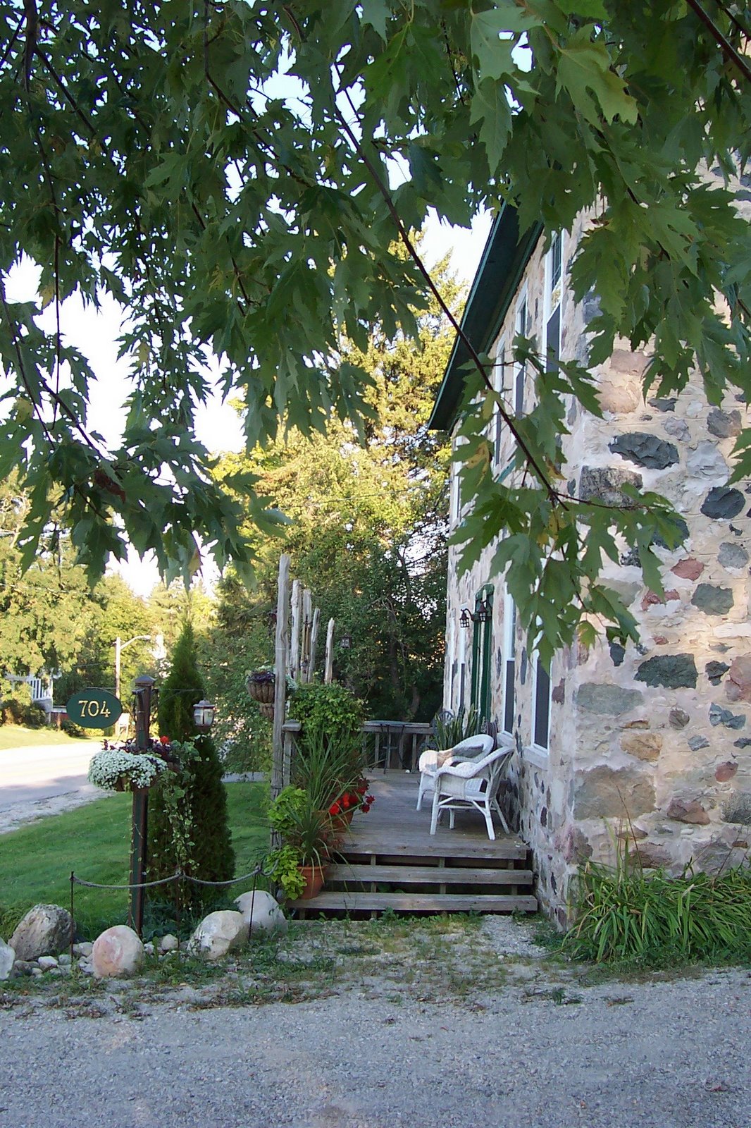 [FrontPorch2_09_07.jpg]