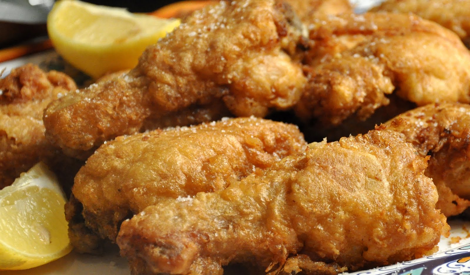 [Pollo fritto (close up).JPG]