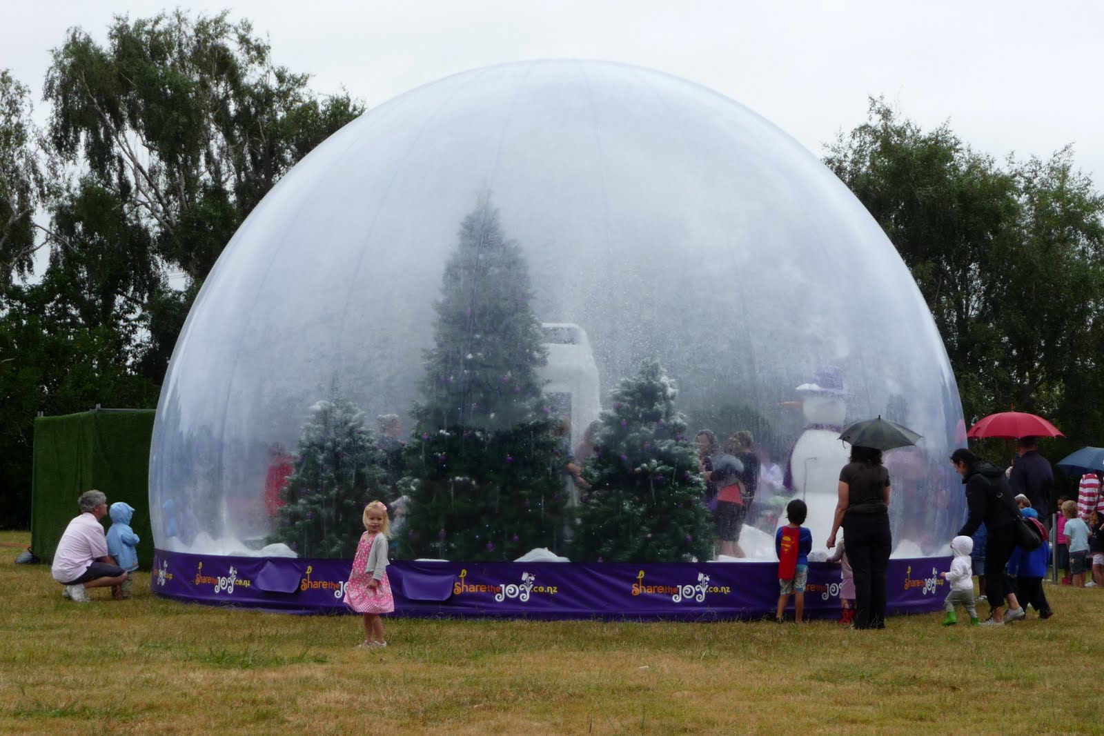 Crafty Nadz Giant snow globe