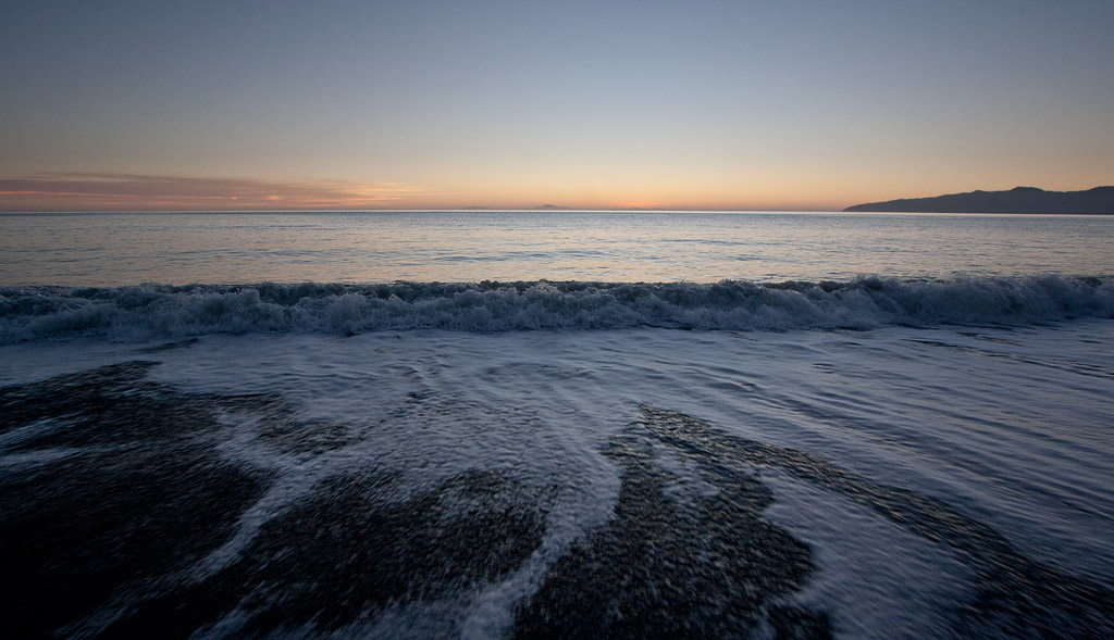 The sound of surf on a shingle/sand beach ...