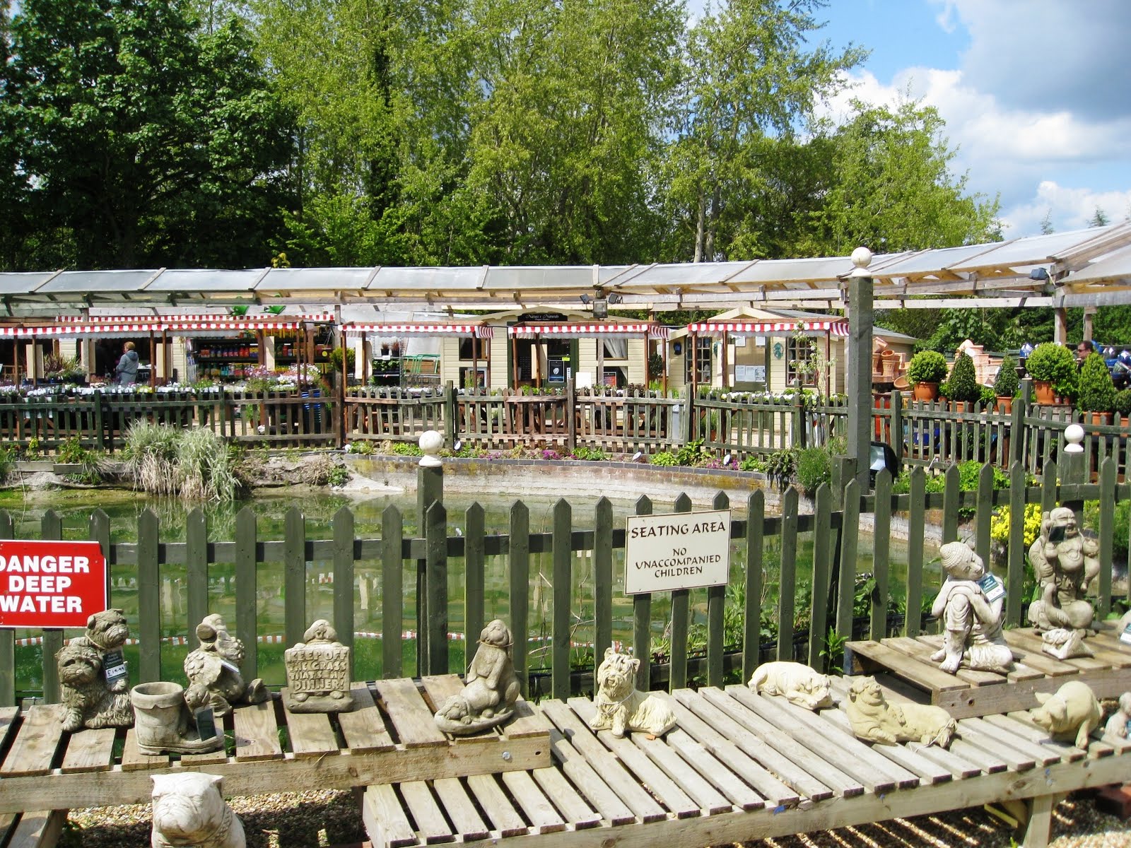 LOLODESIGNS Barton le Clay Olde Watermill Village