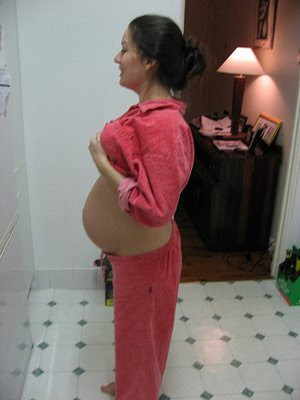 34 weeks pregnant. 33 weeks pregnant photos