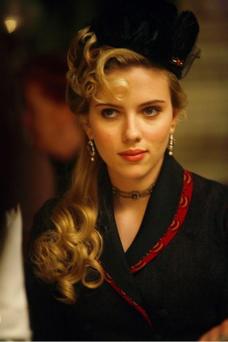 http://4.bp.blogspot.com/_asi3RrtbWgE/TOWufp-OIZI/AAAAAAAAAC0/8hmSLzxDwMk/s1600/scarlett_johansson_the_prestige-11538.jpg