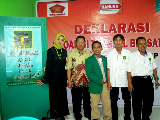 DPC PPP di Tangsel bersama Marissa Haque Fawzi