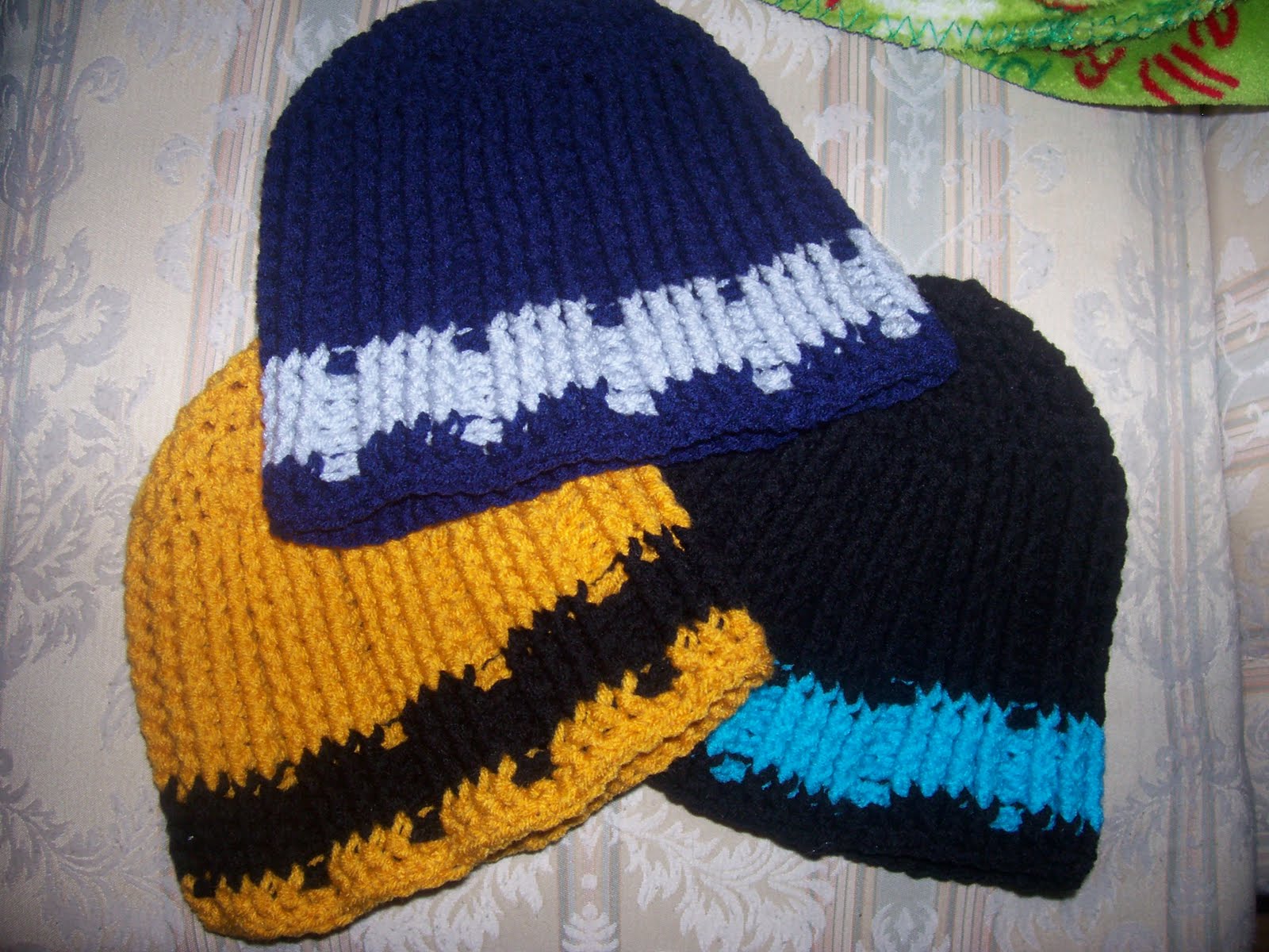 [25.+Football+Beanies+Group2.JPG]