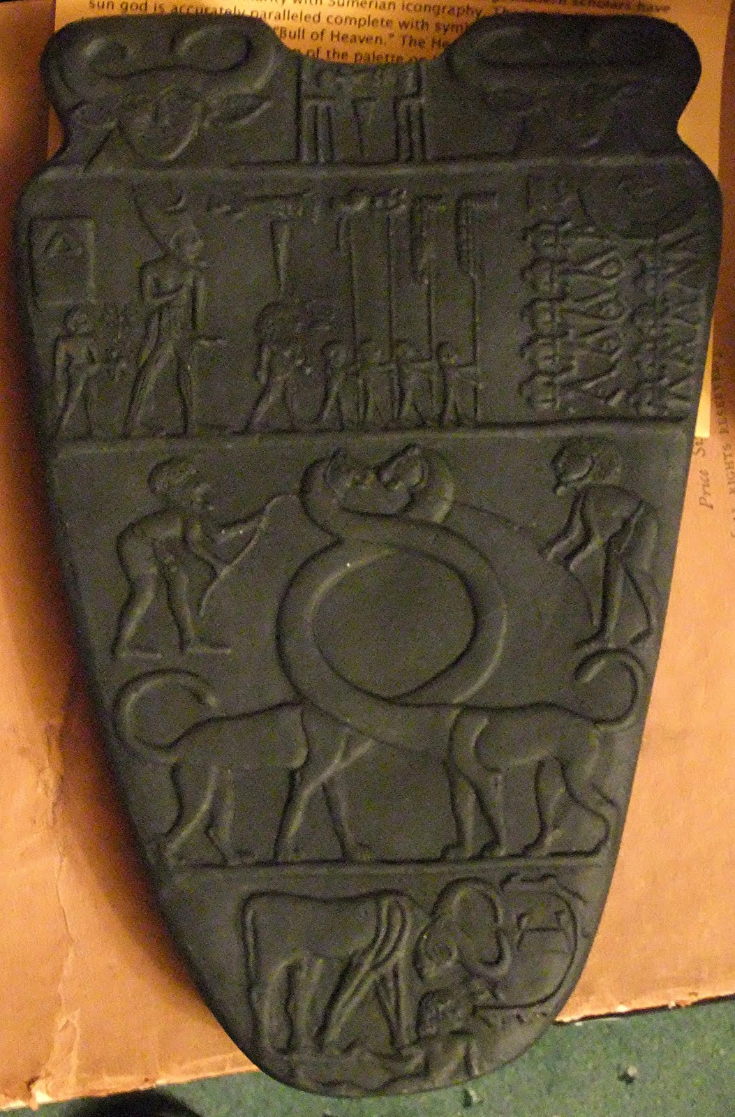 the palette of narmer The narmer palette is significant egyptian archaeological find, dating from about the 31st century bc with some of the earliest hieroglyphic inscriptions ever found. the palette of narmer The narmer palette is significant egyptian archaeological find, dating from about the 31st century bc with some of the earliest hieroglyphic inscriptions ever found.