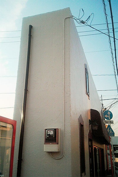 [Narrow-houses-Japan-22.jpg]