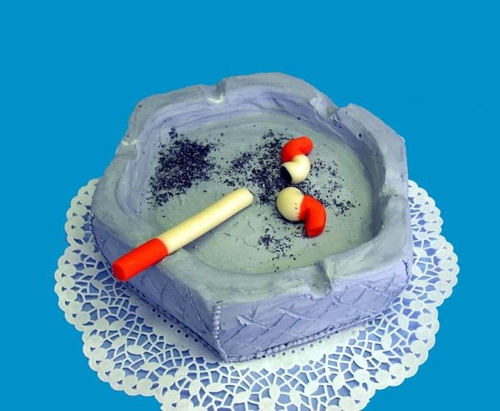 [creative-cakes-15.jpg]