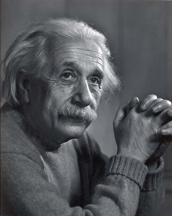 [Albert+Einstein-rare-pics05.jpg]