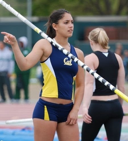 [pole-vault-allison-16.jpg]