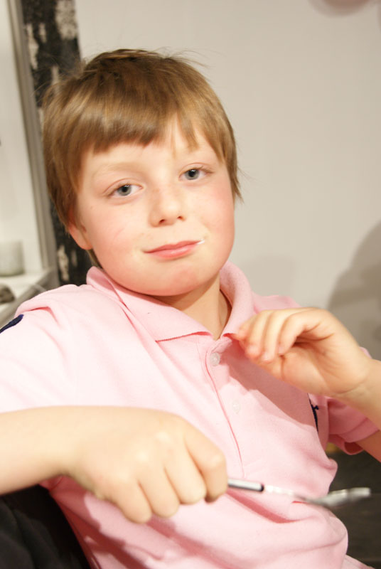 [storebror+mumsar.jpg]