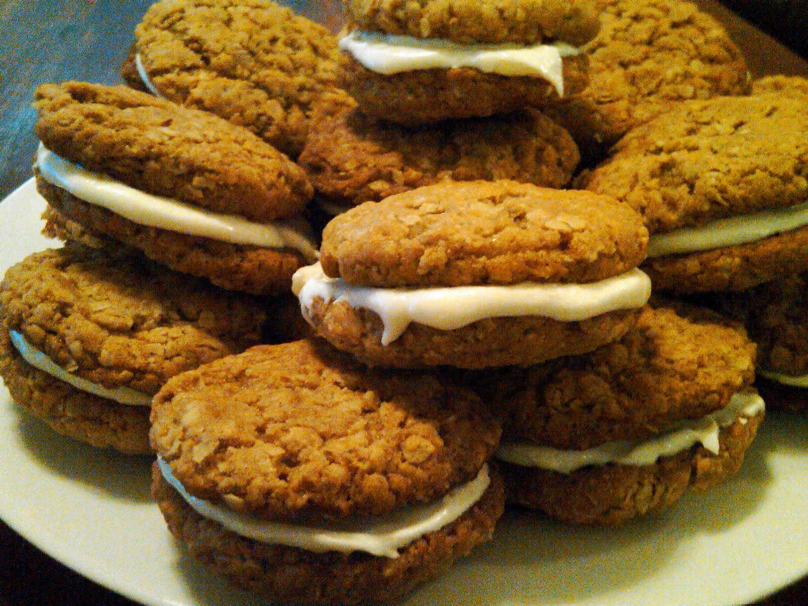 Life with the Moore Family Oatmeal Cookie Cream Pies