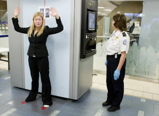 di totoo na may biometrics sa airport immigration sa korea... Airport+security
