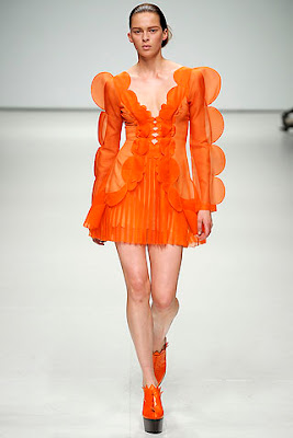 christopher kane circle shapes ss09
