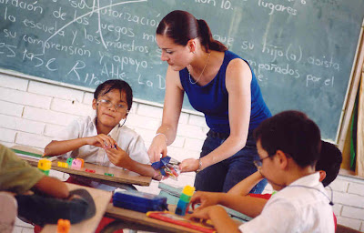http://4.bp.blogspot.com/_b5Kiu_qKy9U/SaWkX_tVCQI/AAAAAAAAAB8/JE6h5EmkBuQ/s400/educacion_especial.jpg