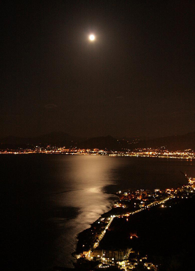 [Palermo_di_Notte_1.jpg]