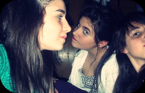 LAS AMO MÁS QUE A CUALQUIERA.