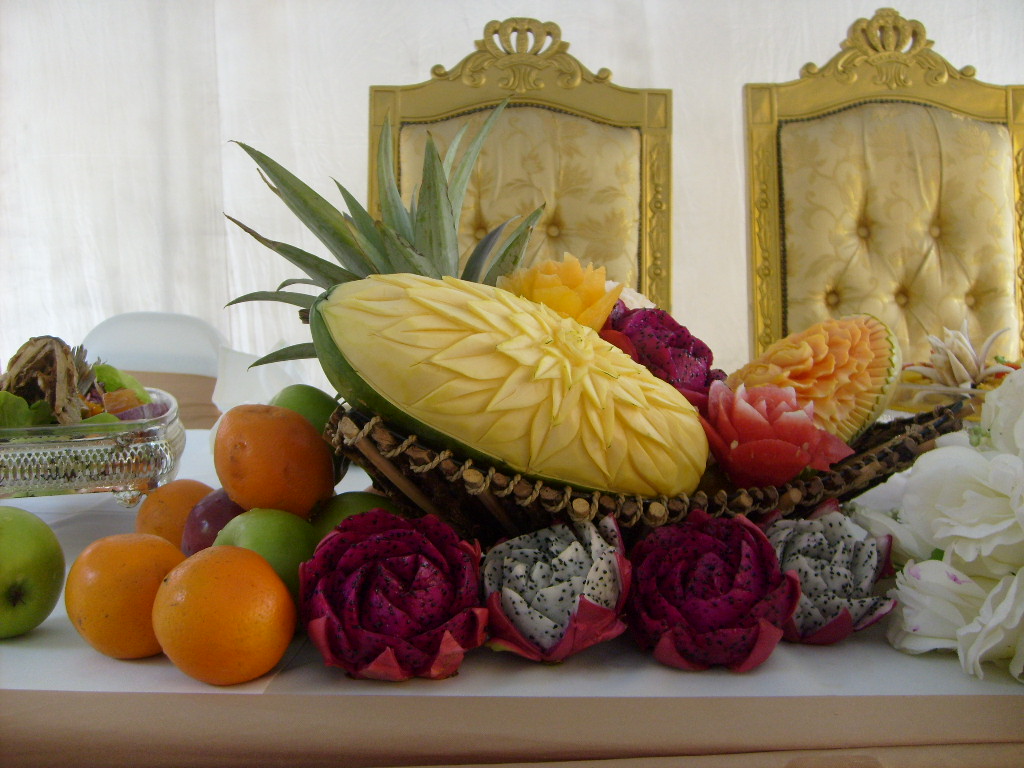 FRUIT AND VEGETABLE CARVING fruit carving for wedding table,angagement