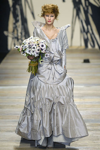 >The Statement Piece – A Vivienne Westwood Wedding Gown | Bridal Boudoir 