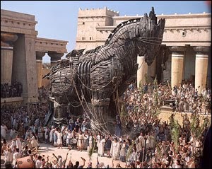 O Cavalo de Troia: No Rasto de um Mito, Extra