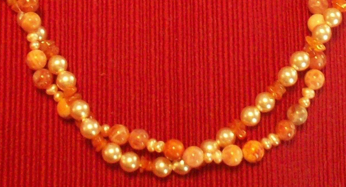 [necklace2.JPG]