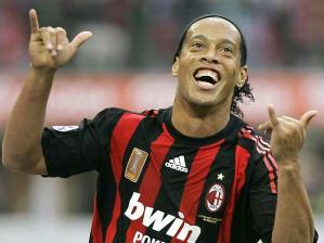 [Ronaldinho+III.jpg]