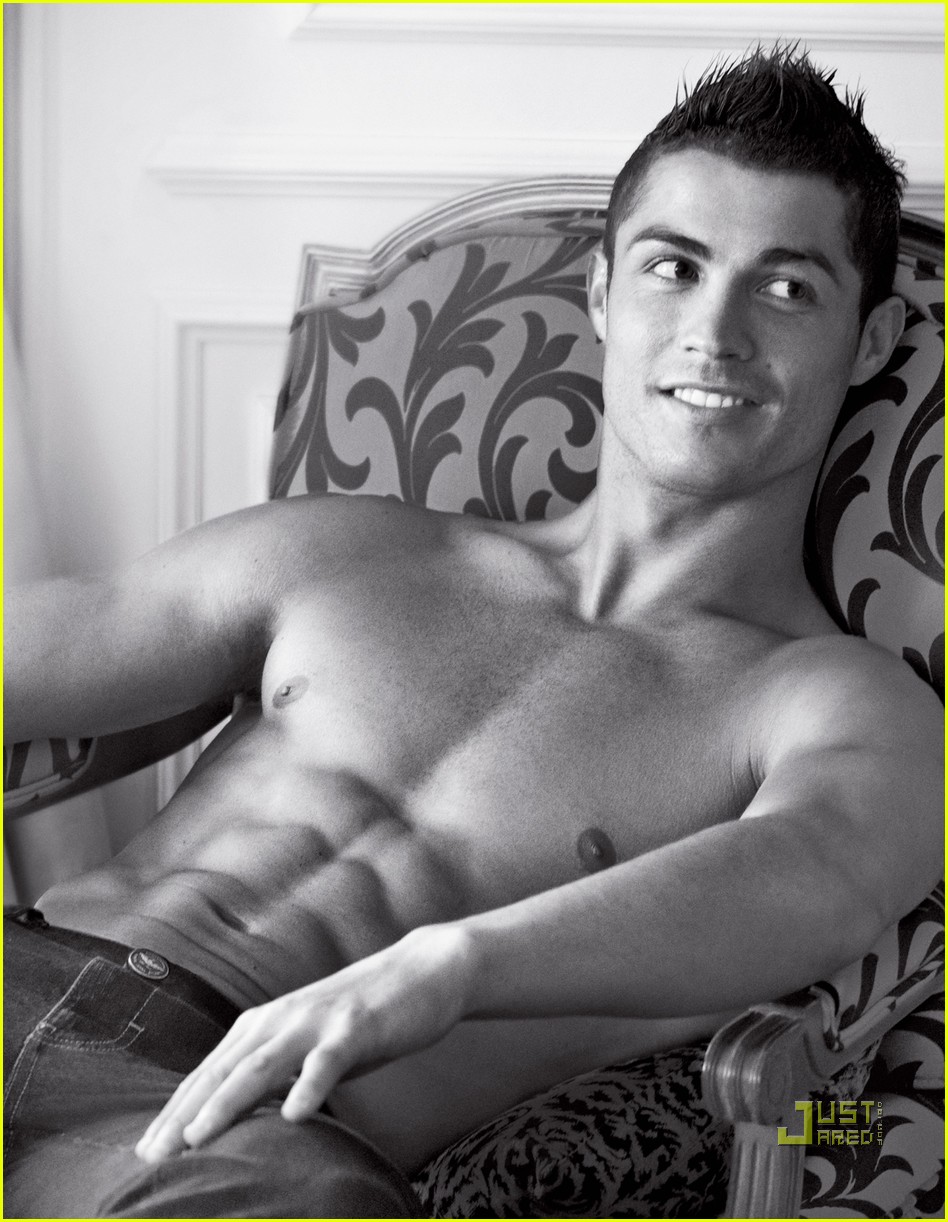 Cristiano Ronaldo y su firma de ropa interior YouTube