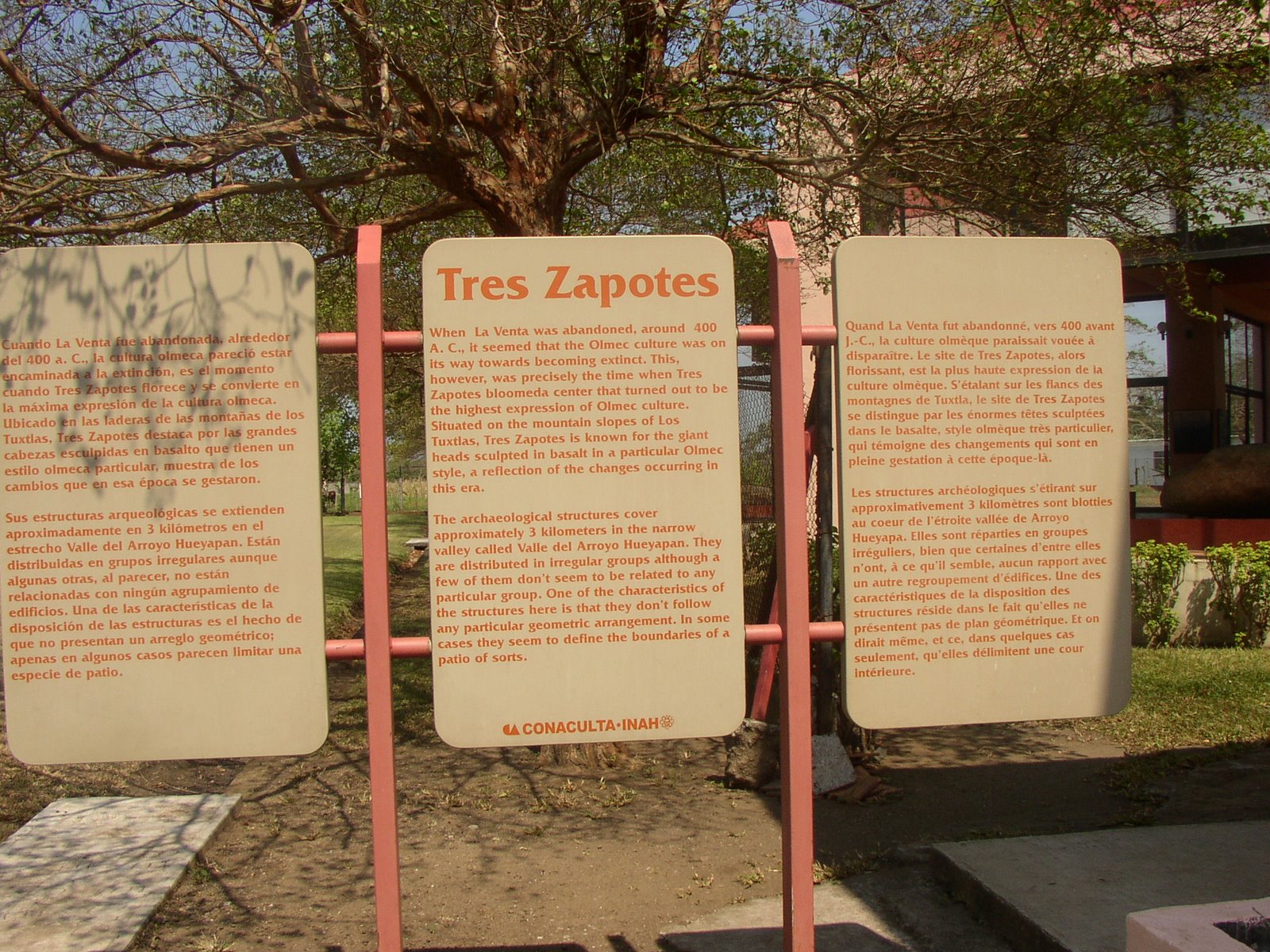 [Tres+Zapotes+04.JPG]