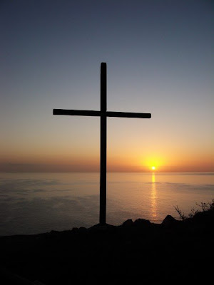 external image 2007.03.30.0611+Cross+and+sunrise.jpg