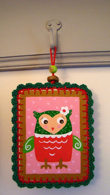 I made this little painting with a crochet border. I called her misses Owl. Hope you like her. Siem
