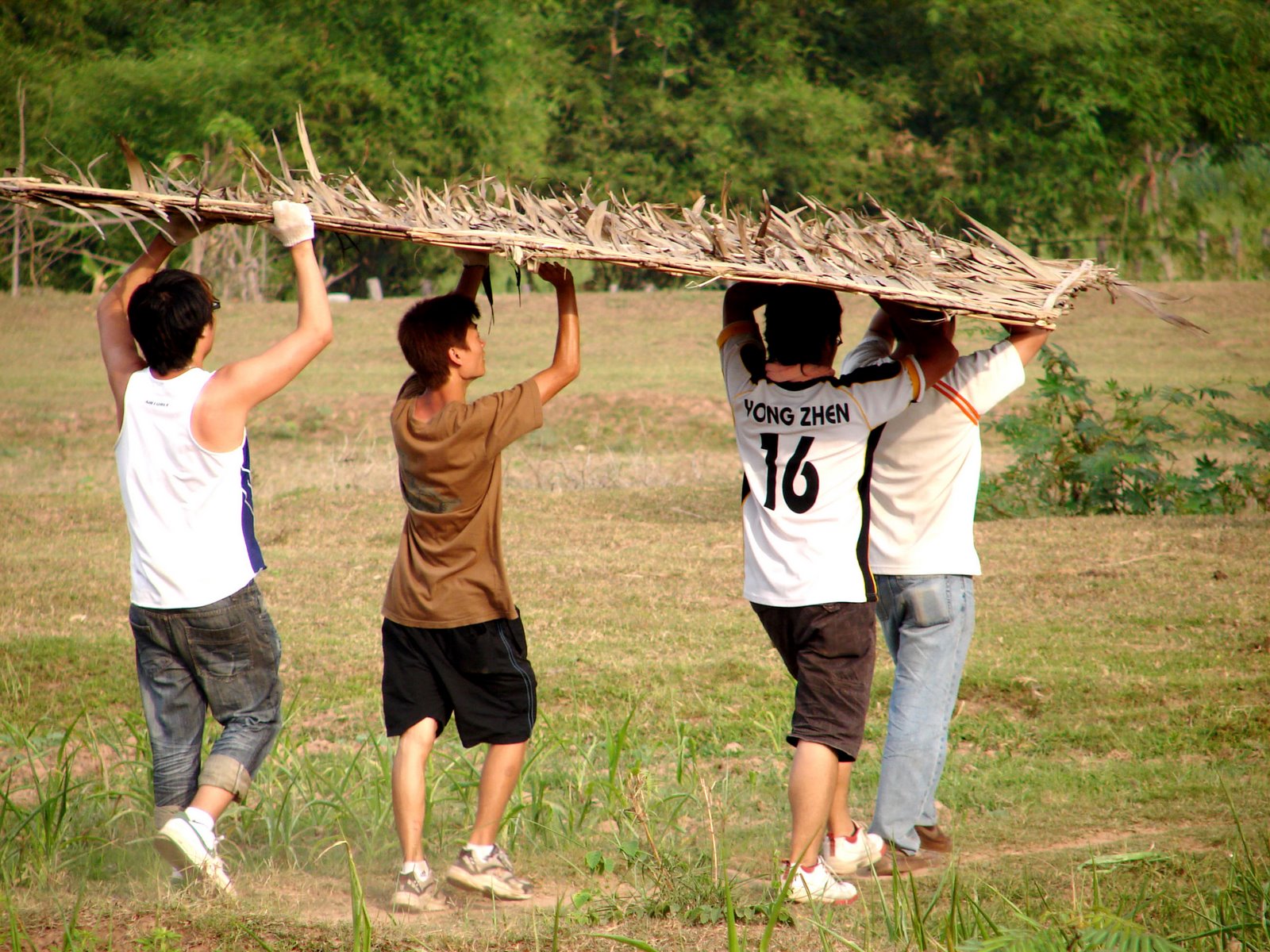 [workhard..jpg]