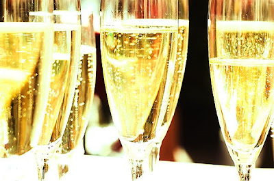 Champagne_by_ASQ.jpg