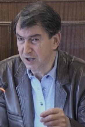[POYLIOS2.JPG]