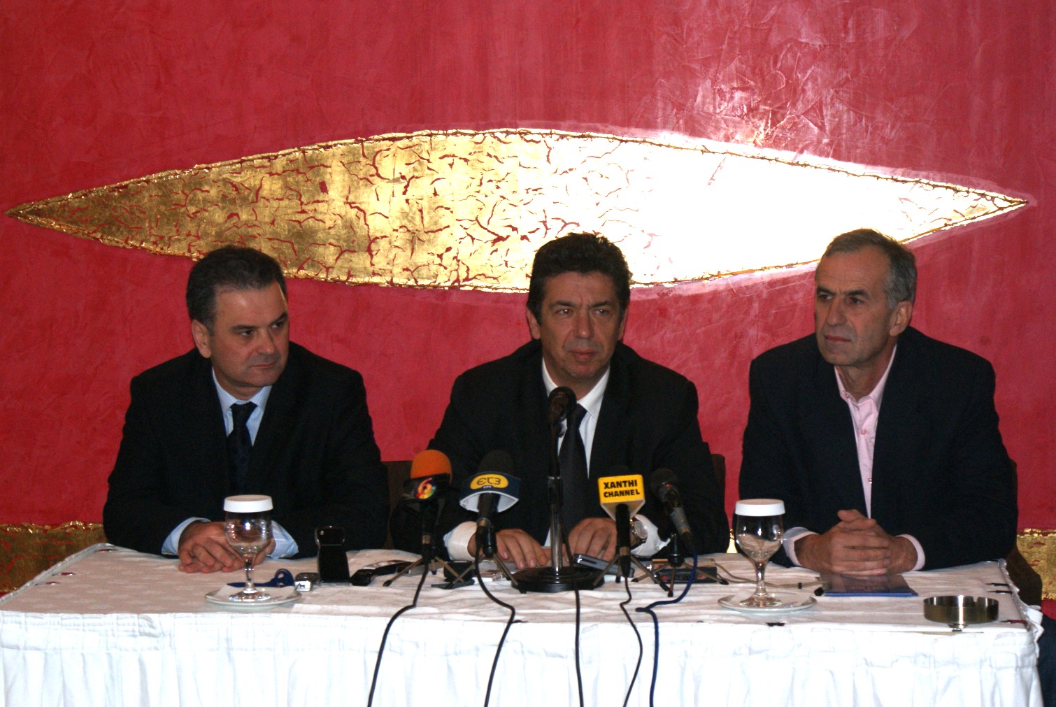 [ΜΥΣΤΙΚΑ3.JPG]