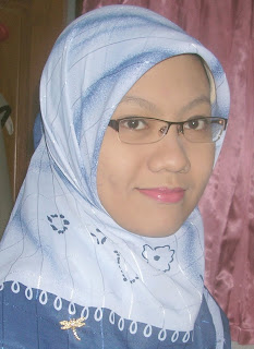 JILBAB CANTIK: Glasses with Hijab