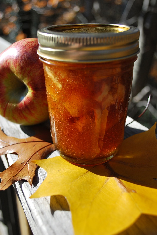 Just the Right Size Apple Pie Jam