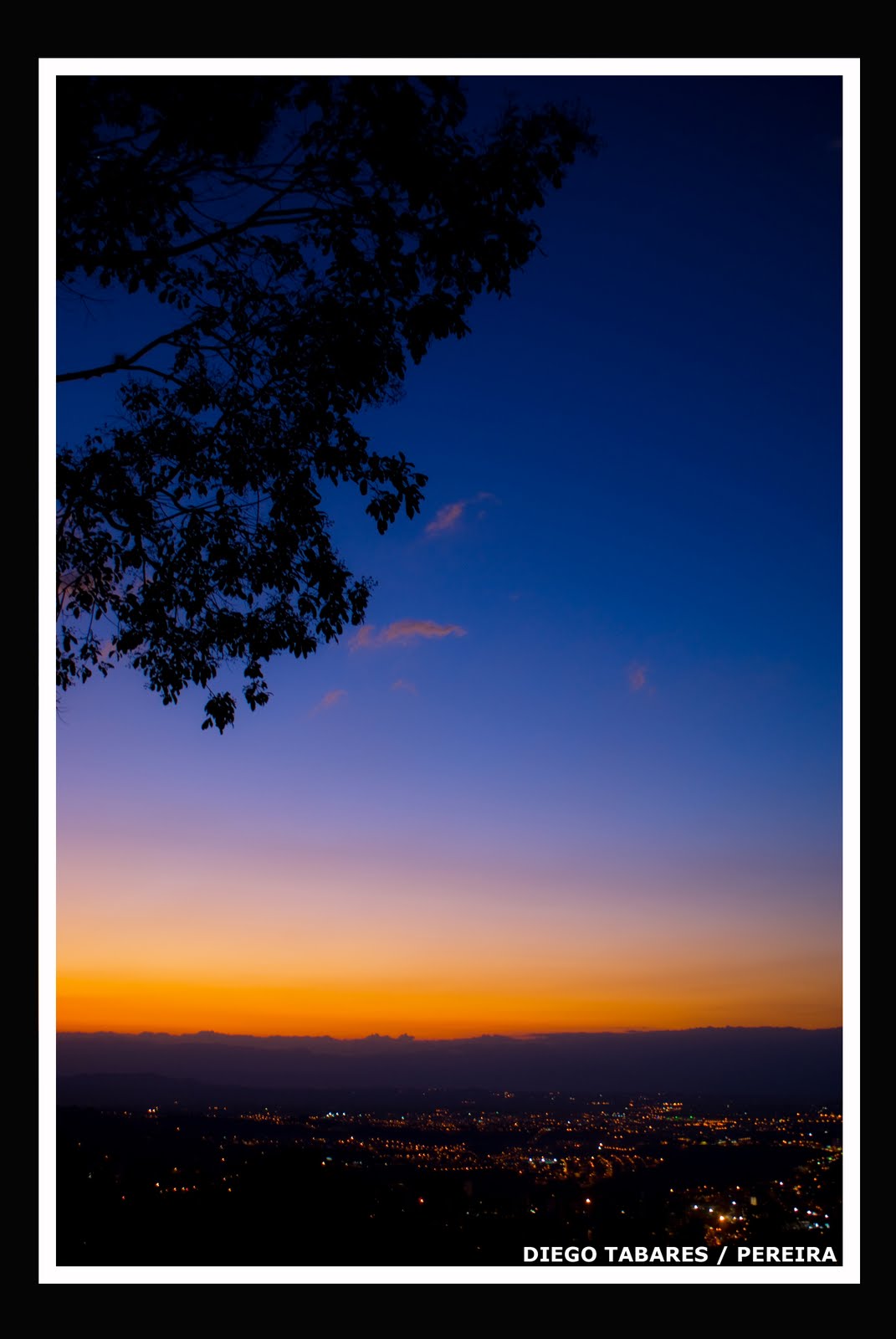 [ATARDECER+EN+PEREIRA.jpg]